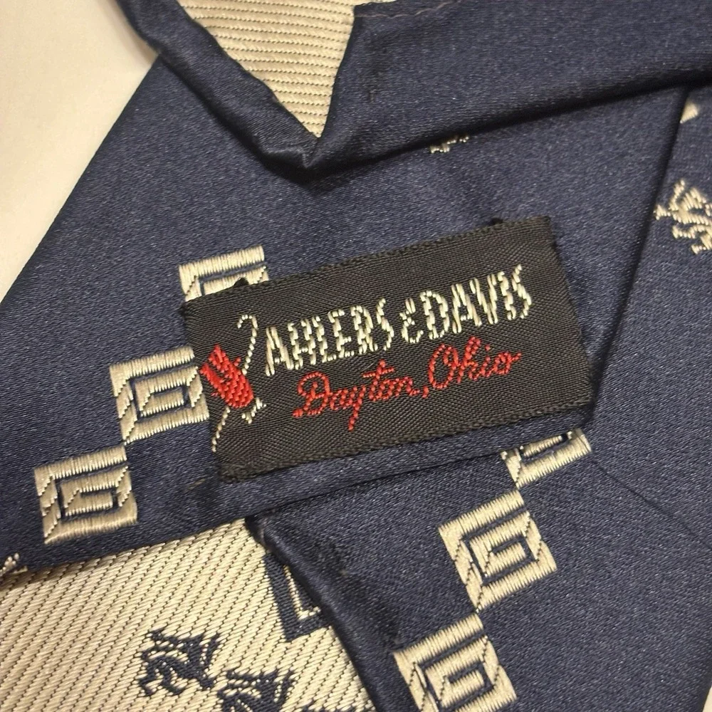 Vintage 70s Damon Pure Silk Tie Navy Blue‎ Geometric Disco Ahlers & Davis Dayton